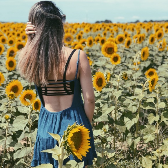 Women's Forever21 Tiered Open Back Fun Flirty Sexy Navy Blue Dress - Size small - Picture 1 of 4